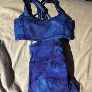 EUC Lululemon Matching Set Leggings & Bra Size 4-6 Midnight Tulle Multi